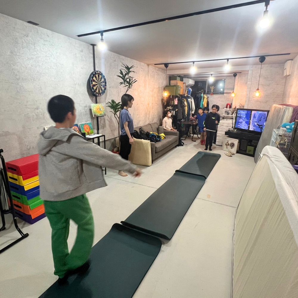 Spolog(スポログ)西新宿 子供向け体操教室の様子