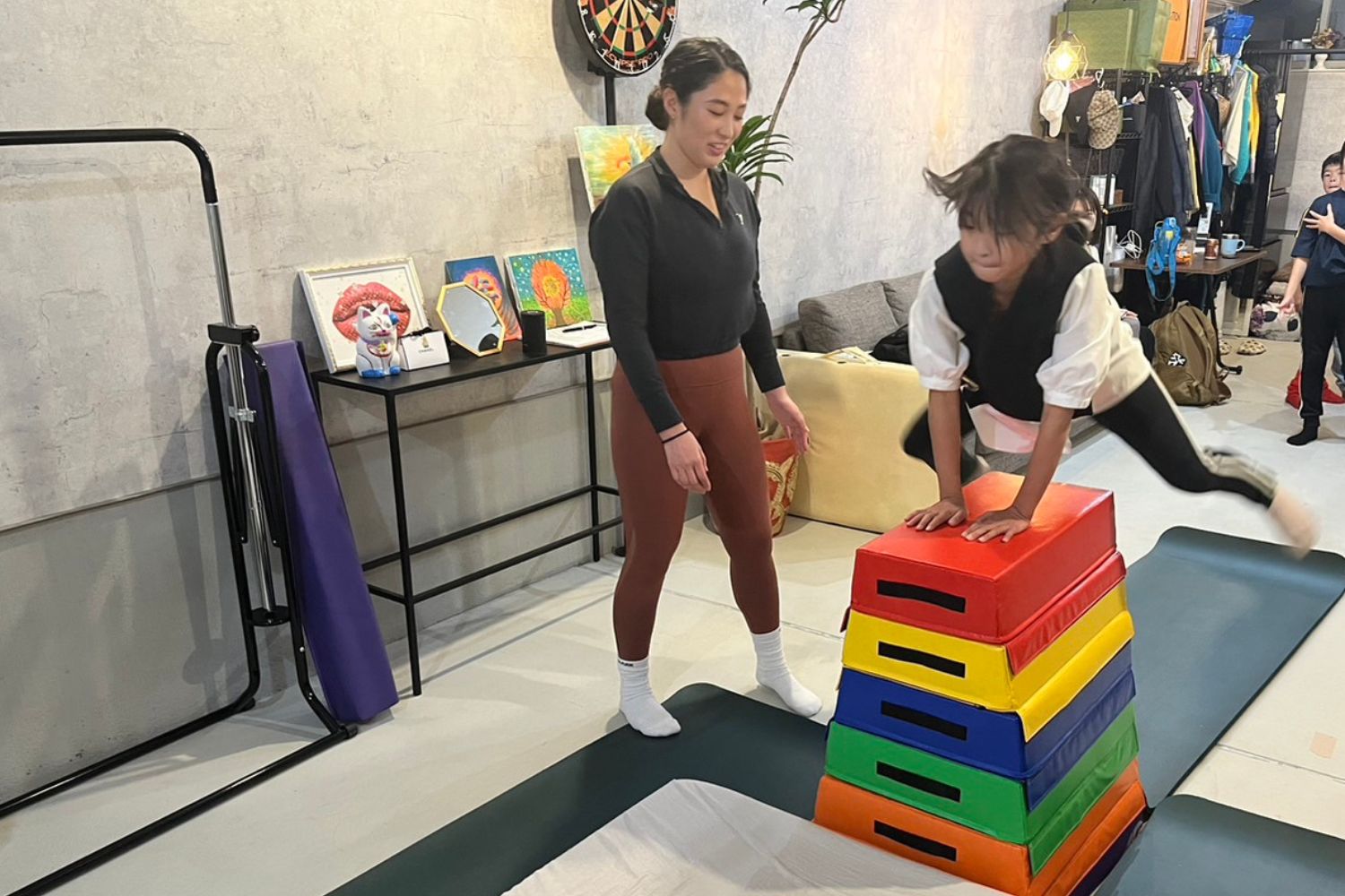 Spolog(スポログ)西新宿 子供向け体操教室の様子