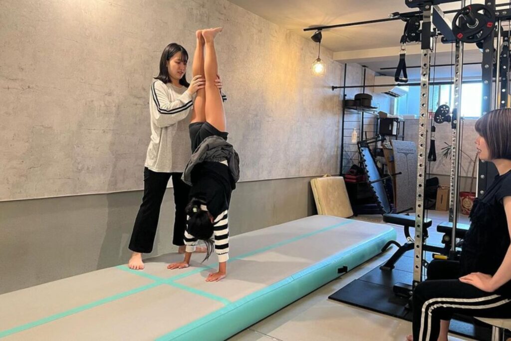 Spolog(スポログ)西新宿 子供向け体操教室の様子