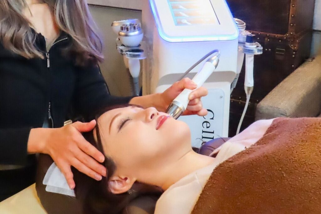 小顔エステ・フェイシャル